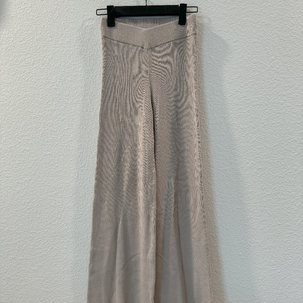Women's Ribbed Wide Leg Sweater Pants (Abercombie & Fitch)